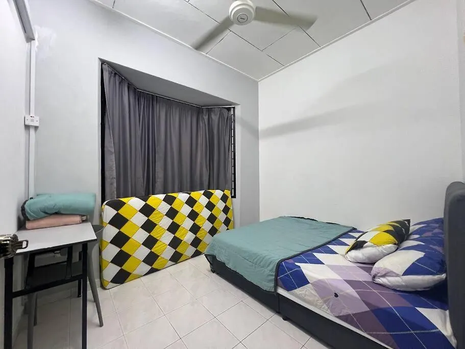 Ferienhaus Homestay Corner House Taman Daya Near Austin Adda Height Johor Bahru