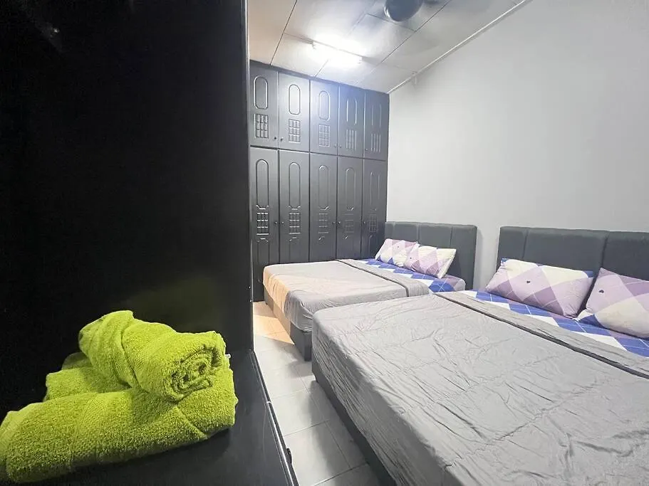Homestay Corner House Taman Daya Near Austin Adda Height Johor Bahru 0*,  Ma­lay­sia